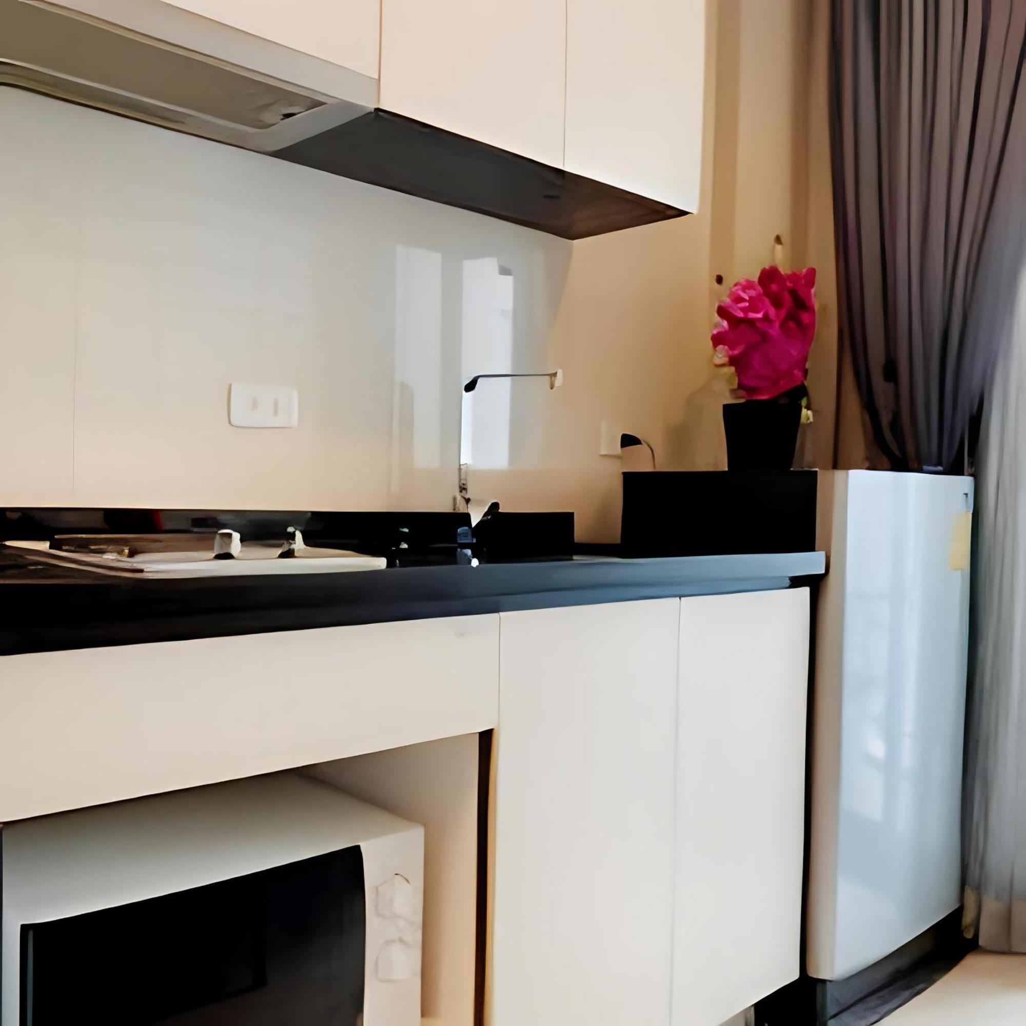 The Base Apartments At Central Паттая Екстер'єр фото