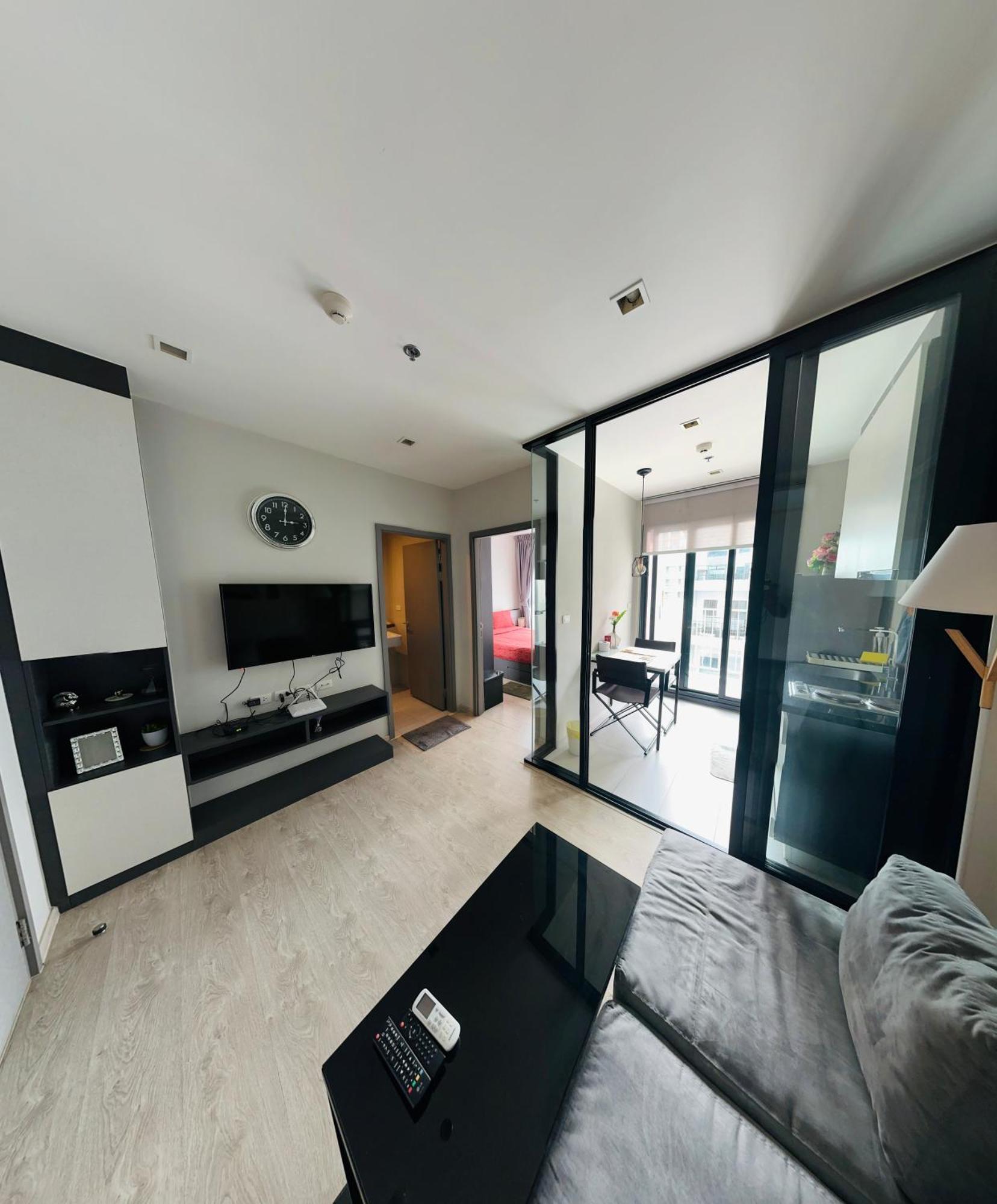 The Base Apartments At Central Паттая Екстер'єр фото